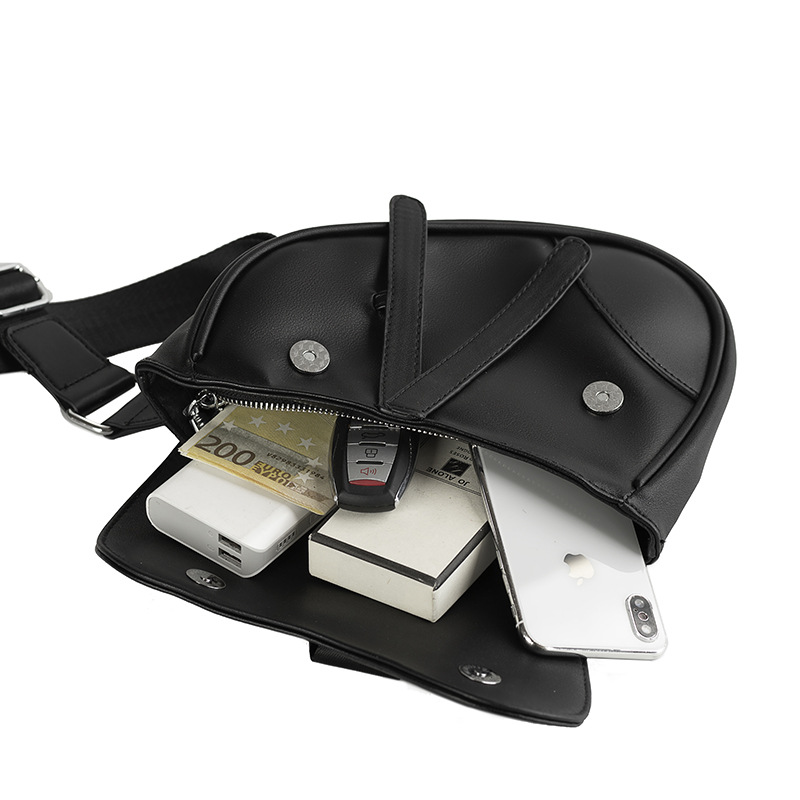 Men PU Male Breast Bag Casual  - Saddle Bag Leather recension och pris
